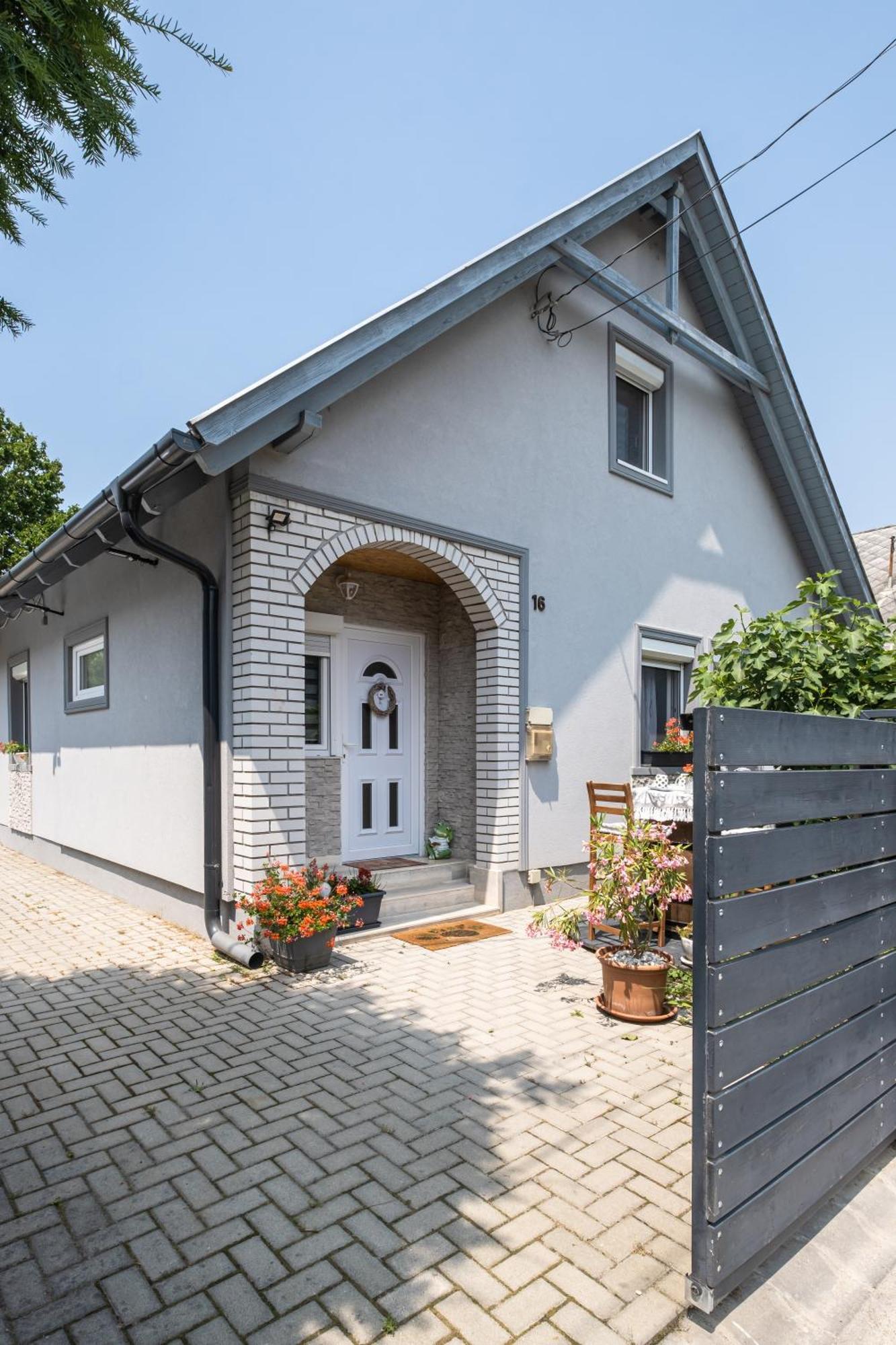 Szuerke Vendeghaz Balatonkenesen 아파트 외부 사진